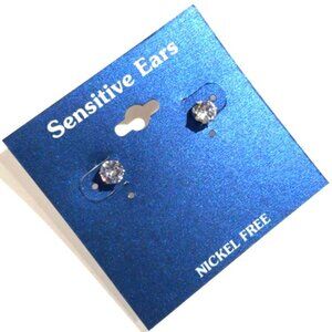 Elegant Silver tone Sparkling Crystal Stud Earrings - Women's Fashion Jewelry